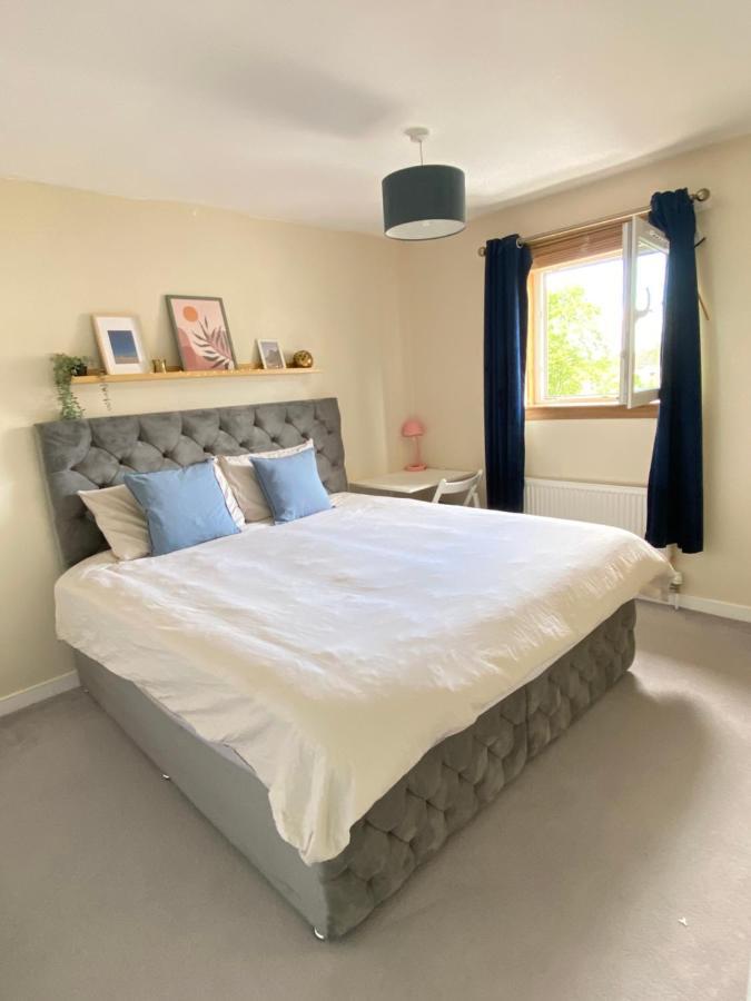 Cozy Bedroom In Shared Accommodation With Free Parking Edinburgh Exteriér fotografie