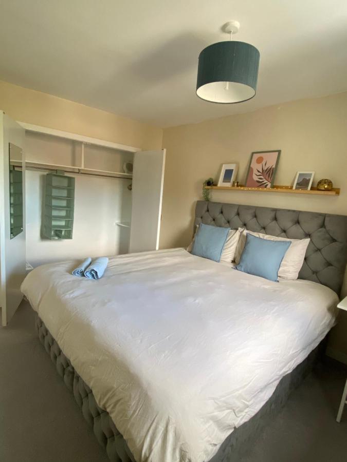 Cozy Bedroom In Shared Accommodation With Free Parking Edinburgh Exteriér fotografie